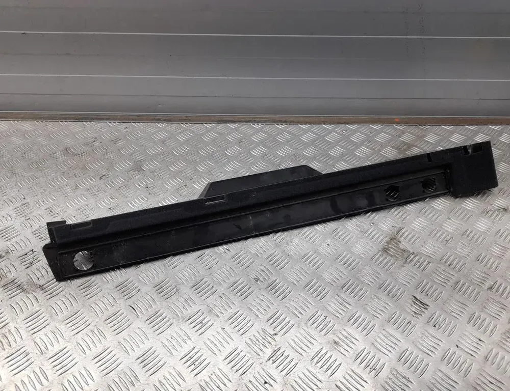 PORSCHE Macan 1 generation (2013-2023) Обделка замка багажника 95B861836 33424305