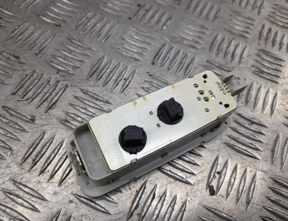 AUDI Q5 8R (2008-2017) Interior Lighting 8R0947292 33424989