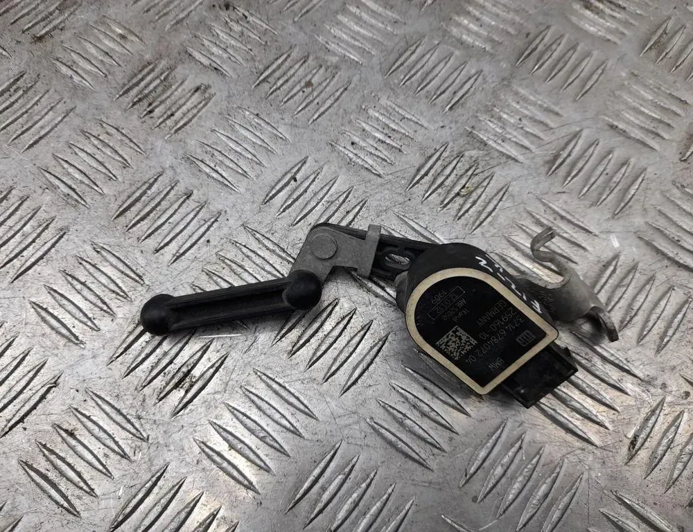 BMW 6 Series F06/F12/F13 (2010-2018) Датчик уровня передний левый 6784072 33426763