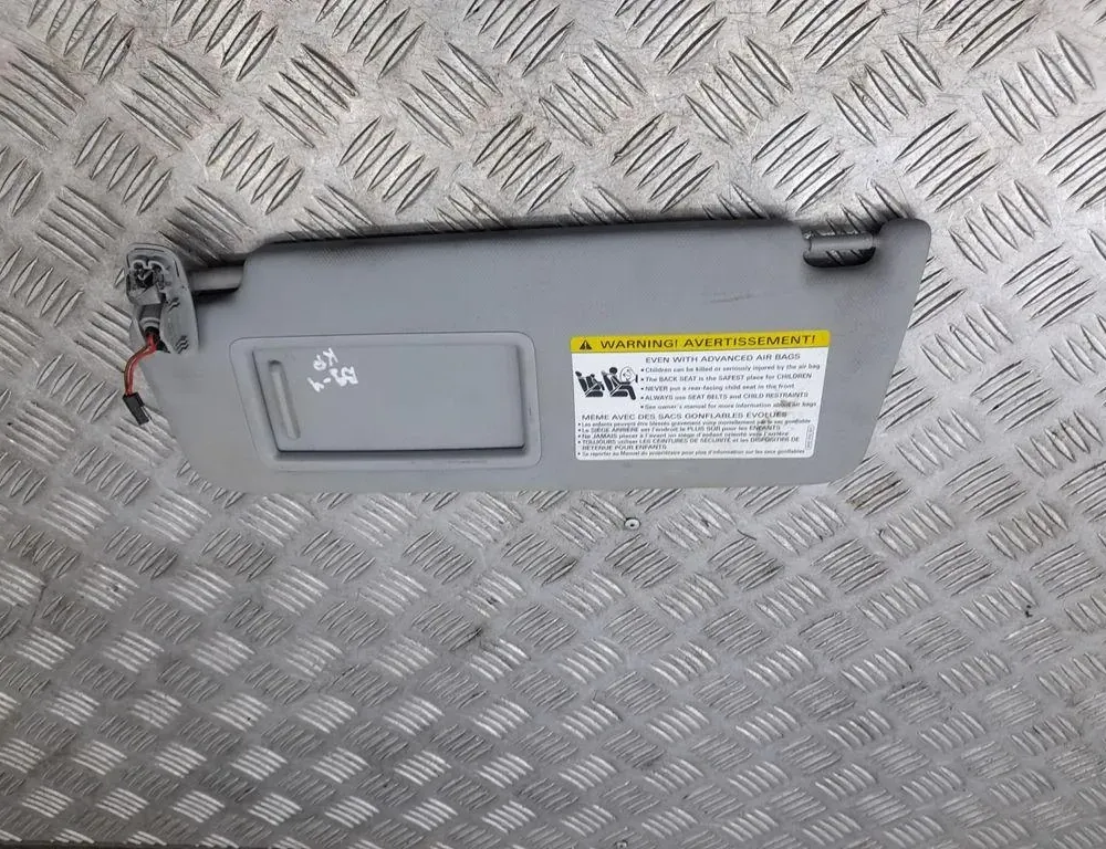 AUDI A4 B9/8W (2015-2024) Защита от солнца левая 8W0857551 33427114