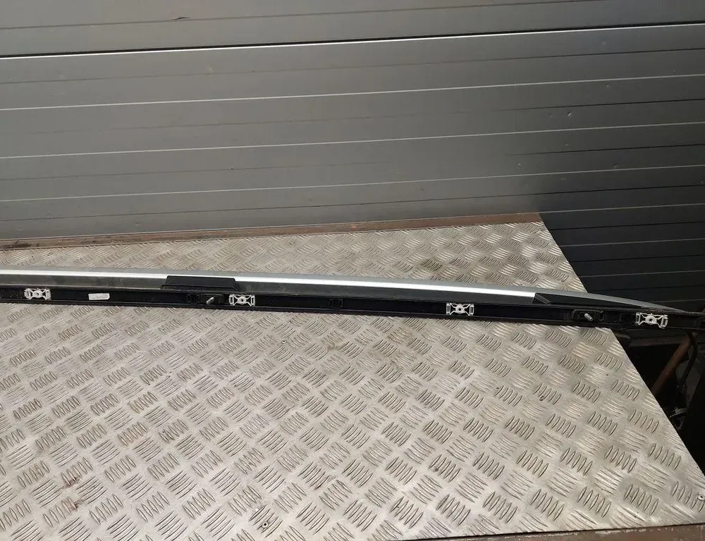 MERCEDES-BENZ GL-Class X166 (2012-2015) Aizmugurējais kreisais jumta rokturis A1666901880,A1668900993 33430847