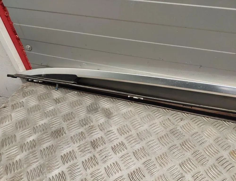 MERCEDES-BENZ GL-Class X166 (2012-2015) Rear Left Roof Handle A1668901093 33430926