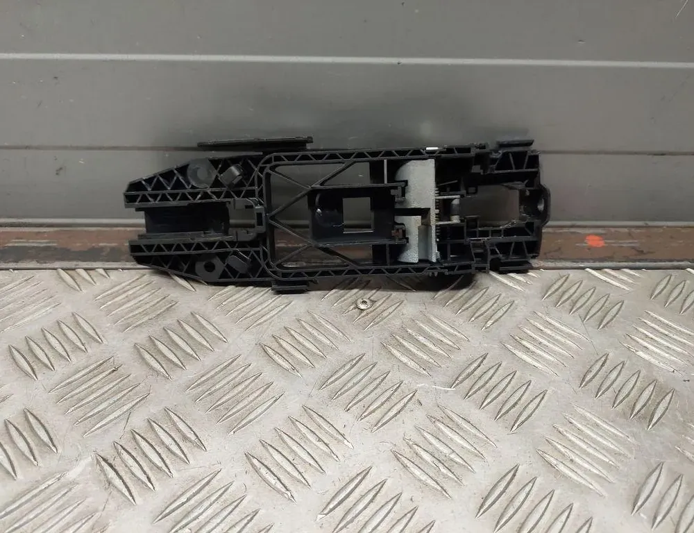 AUDI A3 8V (2012-2020) Rear Right Door Interior Handle Frame 1K8837885 33431195