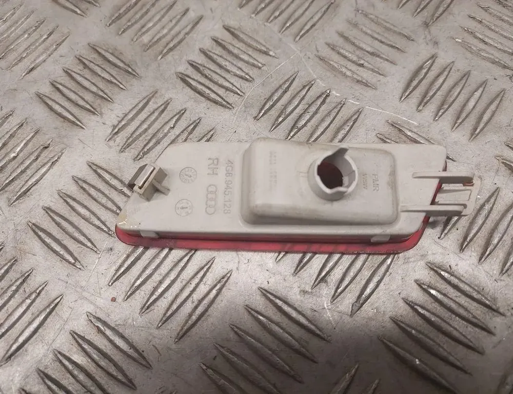 AUDI A7 C7/4G (2010-2020) Правый угол заднего бампера 4G8945128 33434667