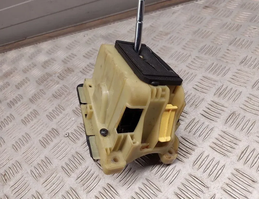 MERCEDES-BENZ E-Class W212/S212/C207/A207 (2009-2016) Pārnesumu pārslēgšanas mehānisms A2042678224 33435895