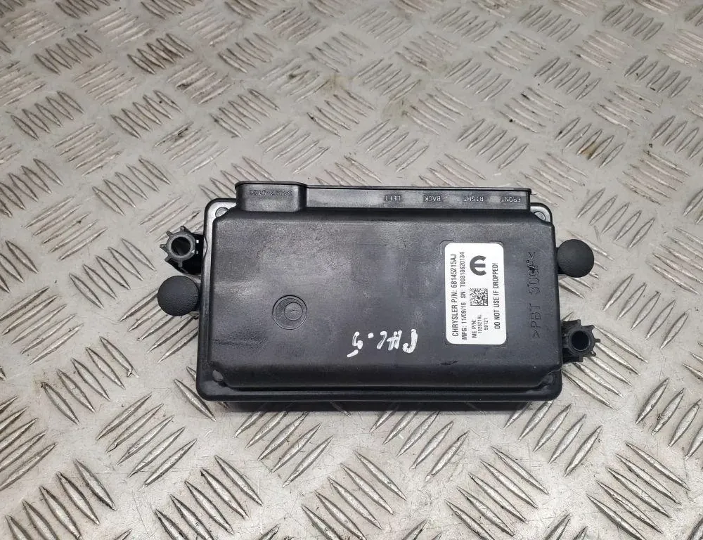 CHRYSLER Pacifica 2 generation (RU) (2016-2023) Блок управления камерой 68145215AJ 33437890