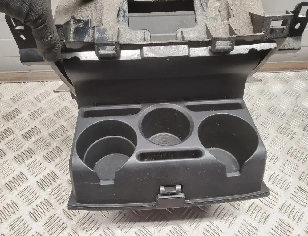 DODGE Ram 4 generation (2008-2023) Glāžu turētājs 1EA97TRMAA 33438346