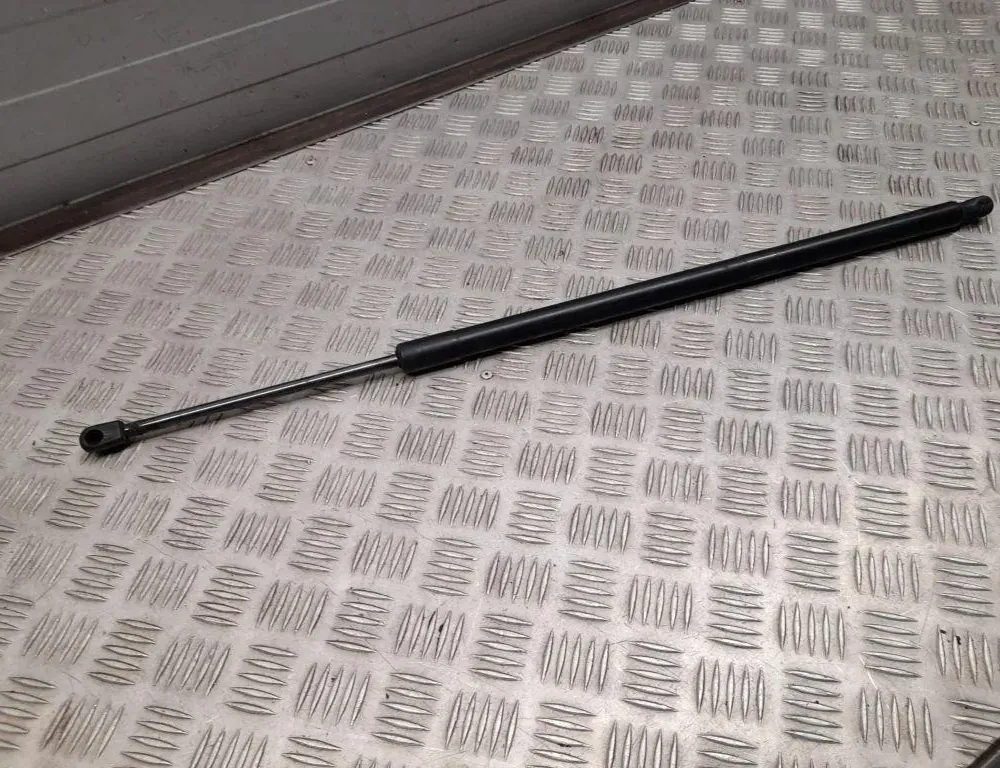 CHRYSLER Pacifica 2 generation (RU) (2016-2023) Right Side Tailgate Gas Strut 33439899