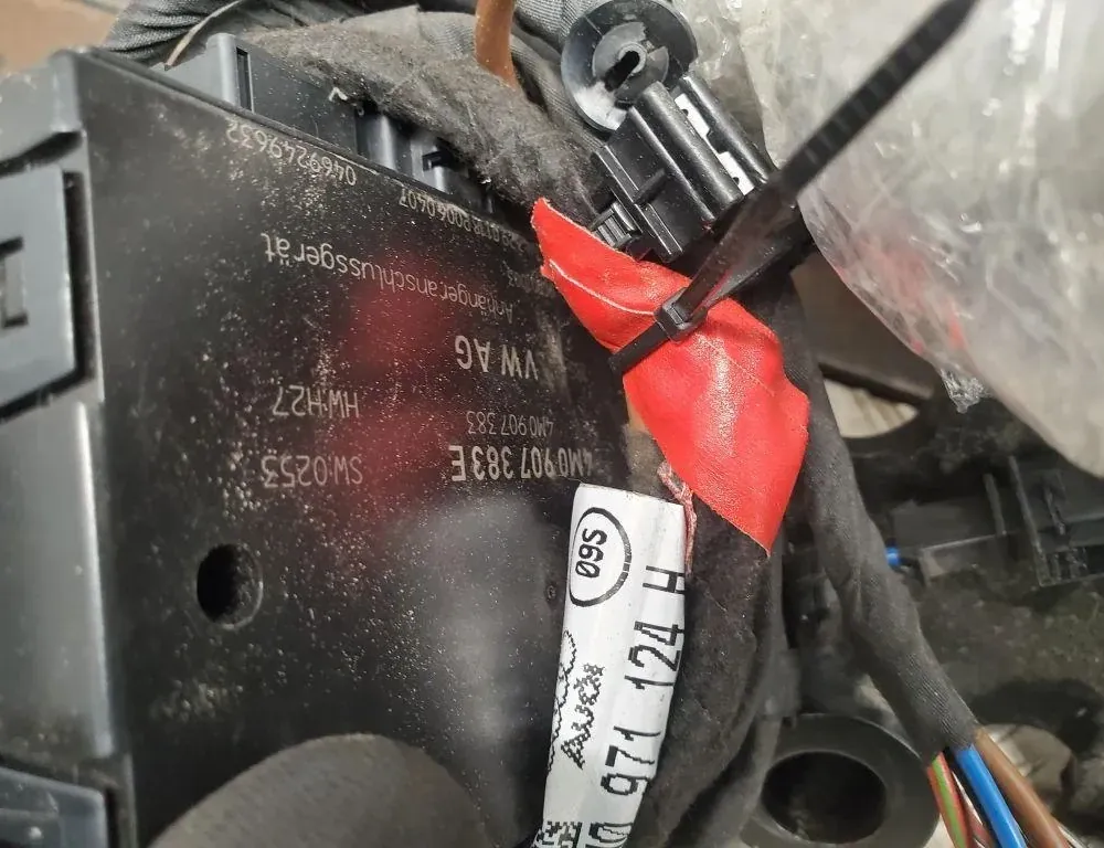 AUDI Q7 4M (2015-2024) Фаркоп 4M0803881A,4M0907383E 33441692