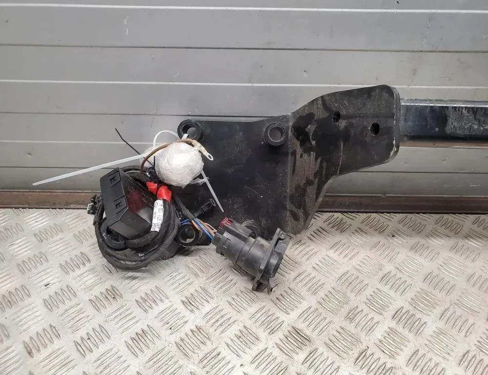 AUDI Q7 4M (2015-2024) Фаркоп 4M0803881A,4M0907383E 33441692