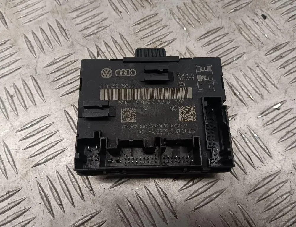 AUDI A4 B9/8W (2015-2024) Rear Right Door Control Unit 8T0959792M 33448511