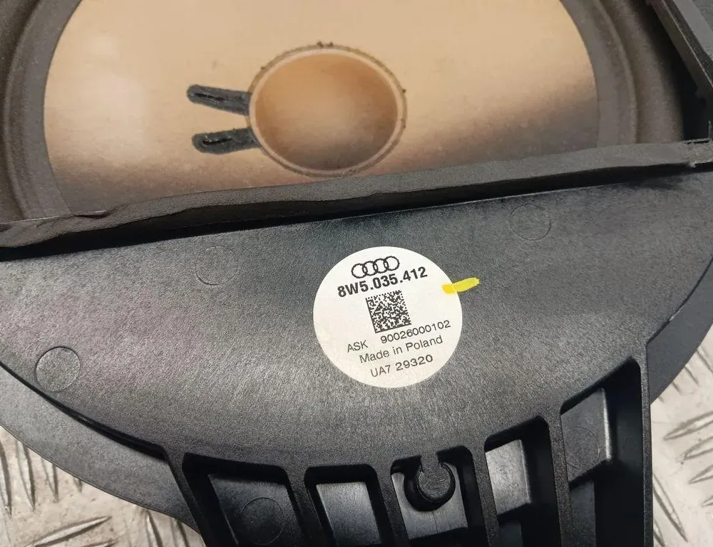 AUDI A4 B9/8W (2015-2024) Subwoofer 8W5035412 33448670