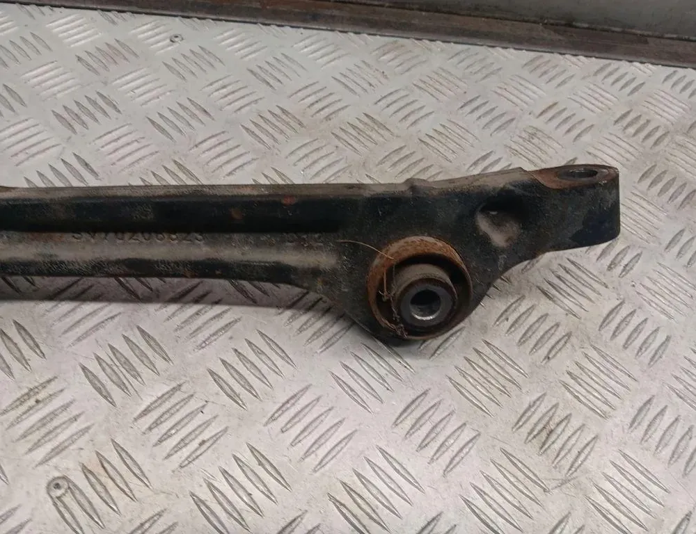 DODGE Challenger 3 generation (2008-2024) Priekšējā labā taisnā ķega / ričags SV70206823 33448801