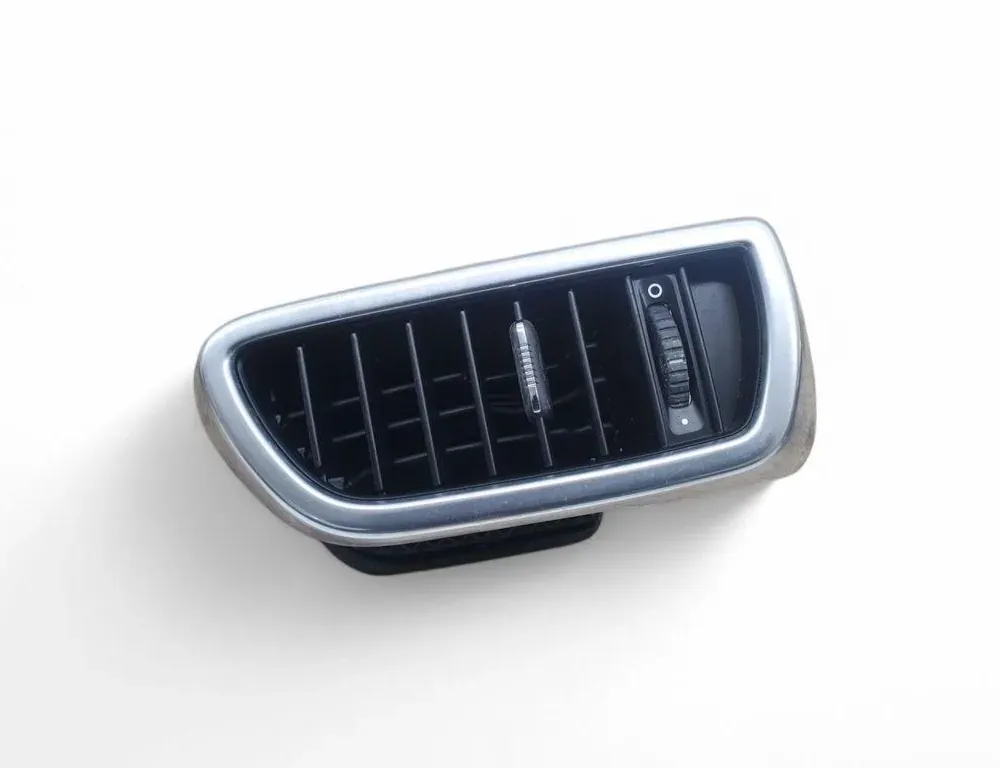 PORSCHE Cayenne 958 (2010-2018) Instrumentu paneļa gaisa kanāli 7P5819704A 33451243