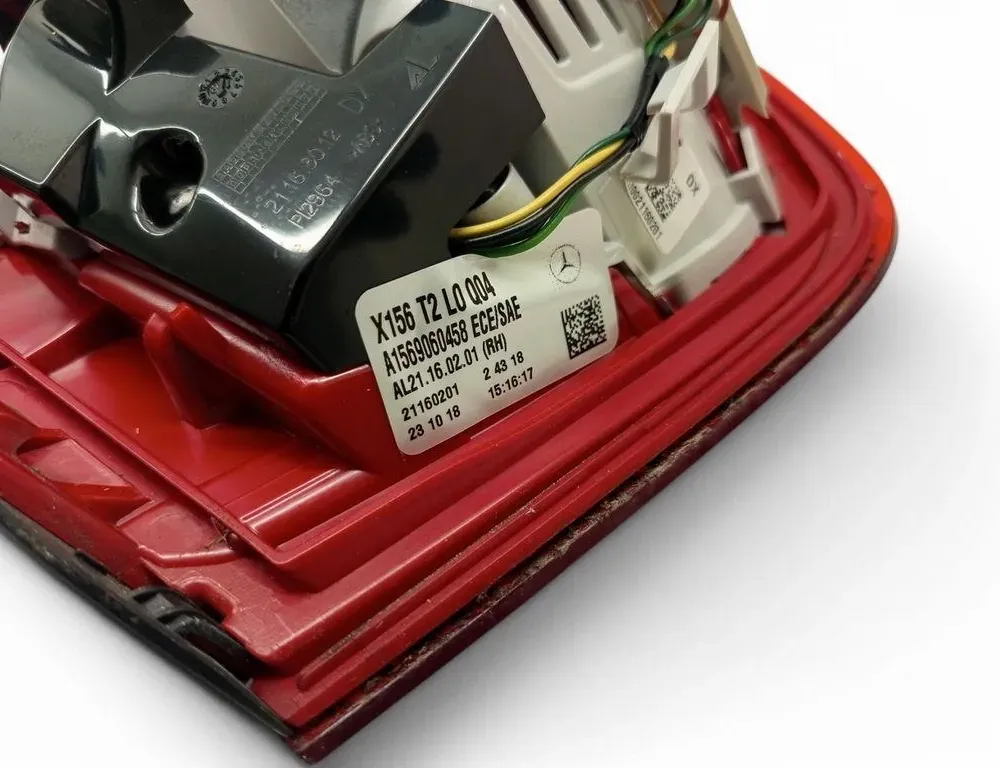 MERCEDES-BENZ GLA-Class X156 (2013-2020) Aizmugurējais labais lukturis bagāžniekā A1569060458 33453415