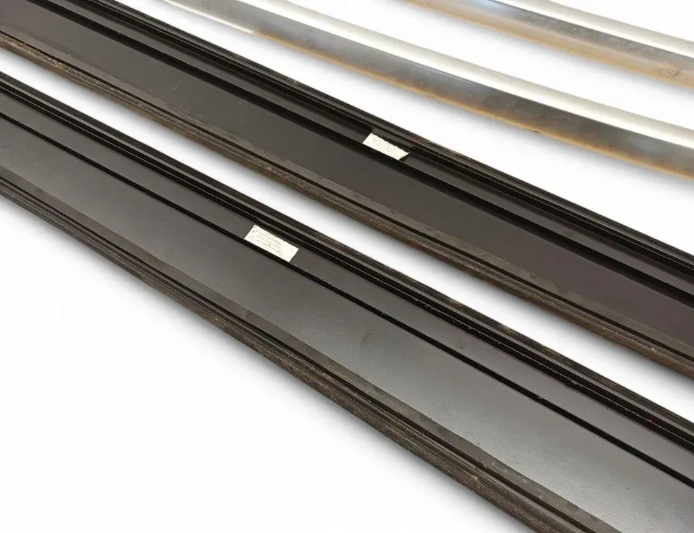 MERCEDES-BENZ GL-Class X166 (2012-2015) Aizmugurējais kreisais jumta rokturis A1666902080 33453773