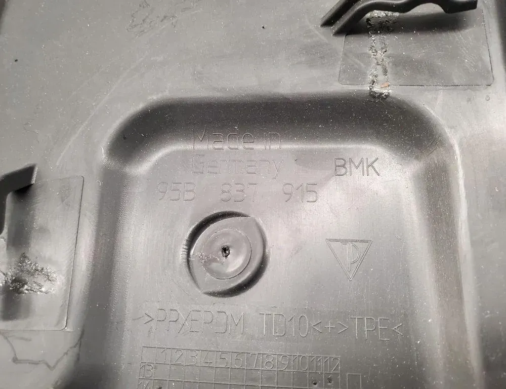 PORSCHE Macan 1 generation (2013-2023) Front Left Door Panel 95B837915 33465942