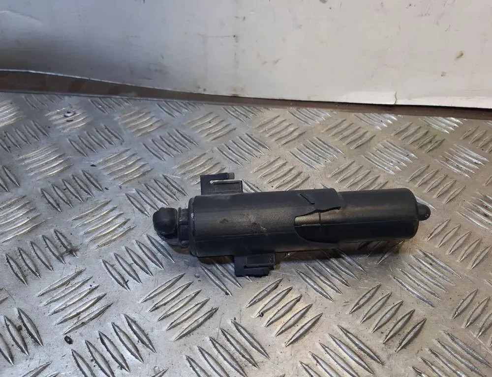 AUDI A5 Sportback 8T (2009-2011) Right Side Headlight Washer 8T0955102 33484379