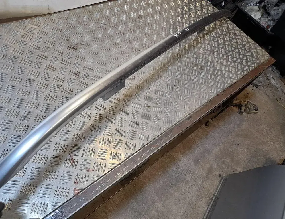 AUDI A4 allroad B8 (2009-2015) Rear Left Roof Handle 8K9860021E 33485294