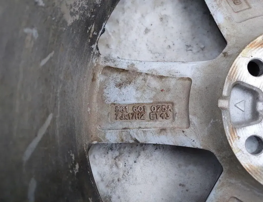 AUDI A3 8V (2012-2020) Aizmugurējā labā sliekšņa apdare 561601025A 33487865