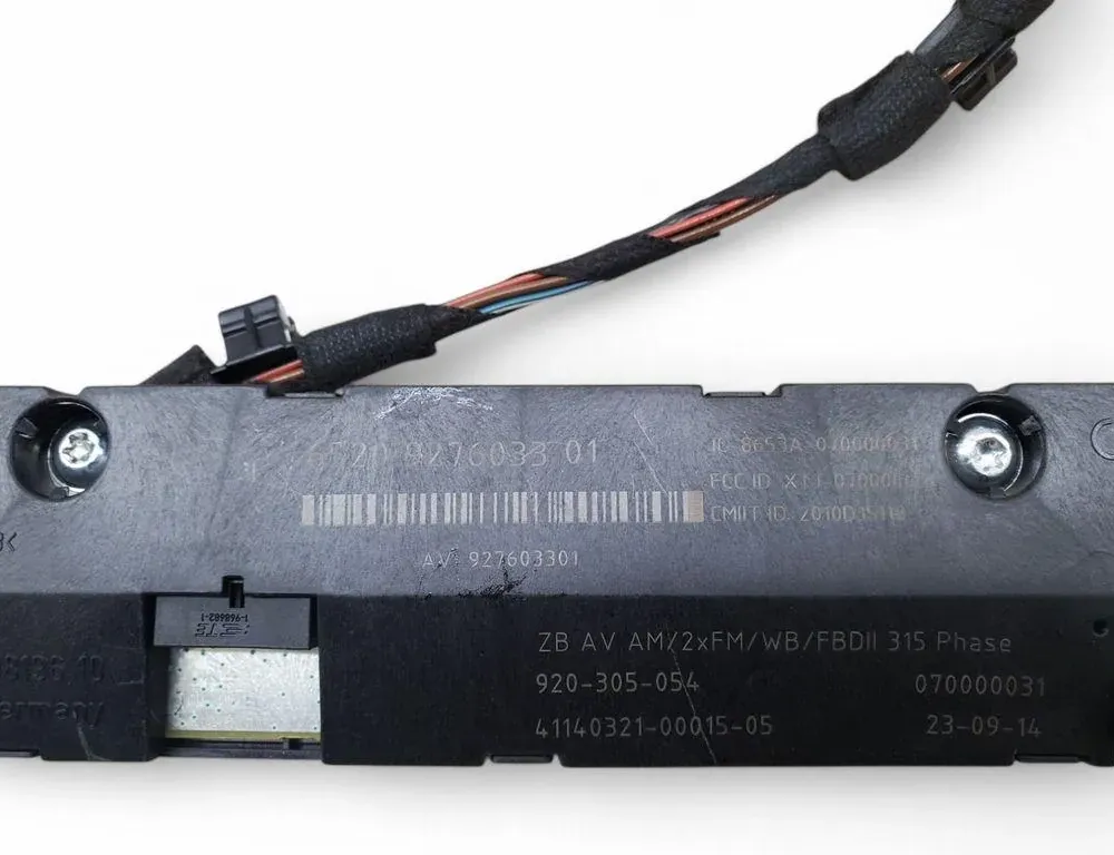 BMW 5 Series Gran Turismo F07 (2010-2017) Bootlid Antenna Amplifier 9276033 33489842