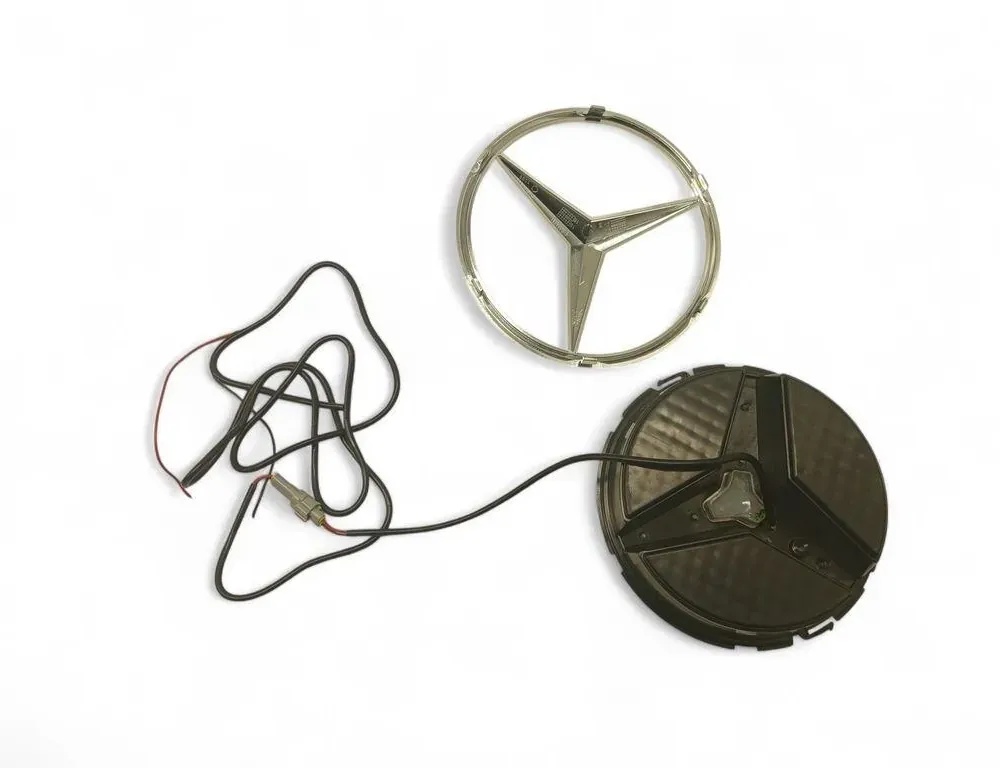 MERCEDES-BENZ GL-Class X166 (2012-2015) Car manufacturer's badge A0008880160 33490390