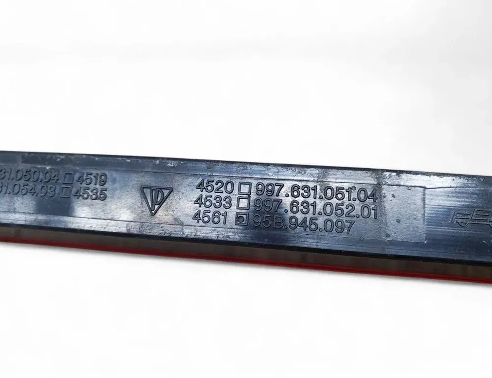 PORSCHE Macan 1 generation (2013-2023) Фонарь задней крышки 95B945097 33490462