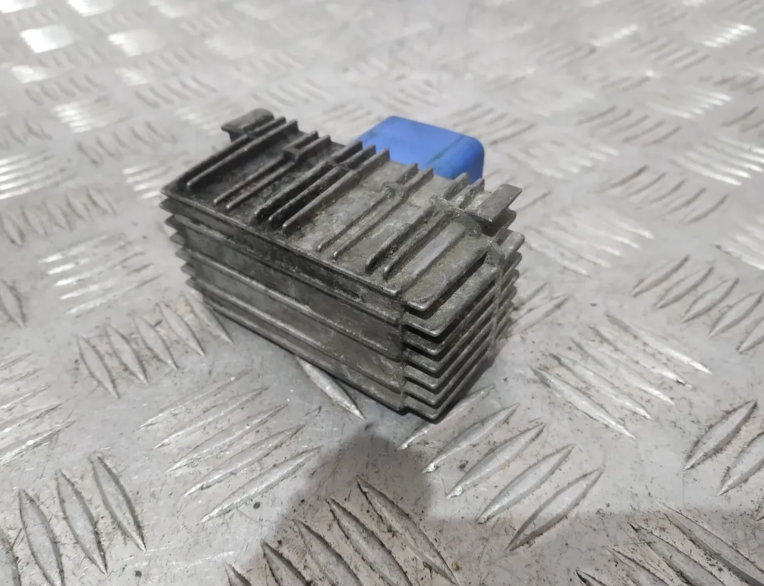 OPEL Vectra C (2002-2005) Свечи 55353011 13731229