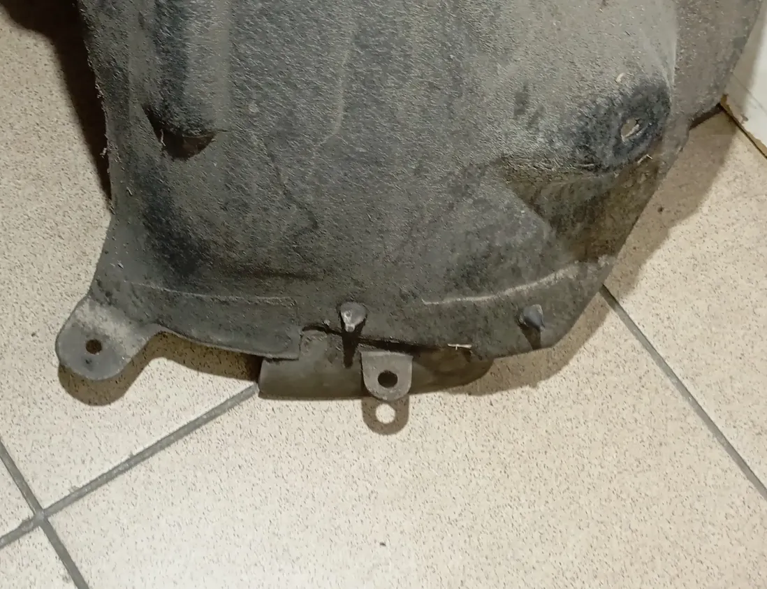 MERCEDES-BENZ E-Class W213/S213/C238/A238 (2016-2024) Aizmugurējais kreisais paspārnis A2136909104,A2136821371 33389839