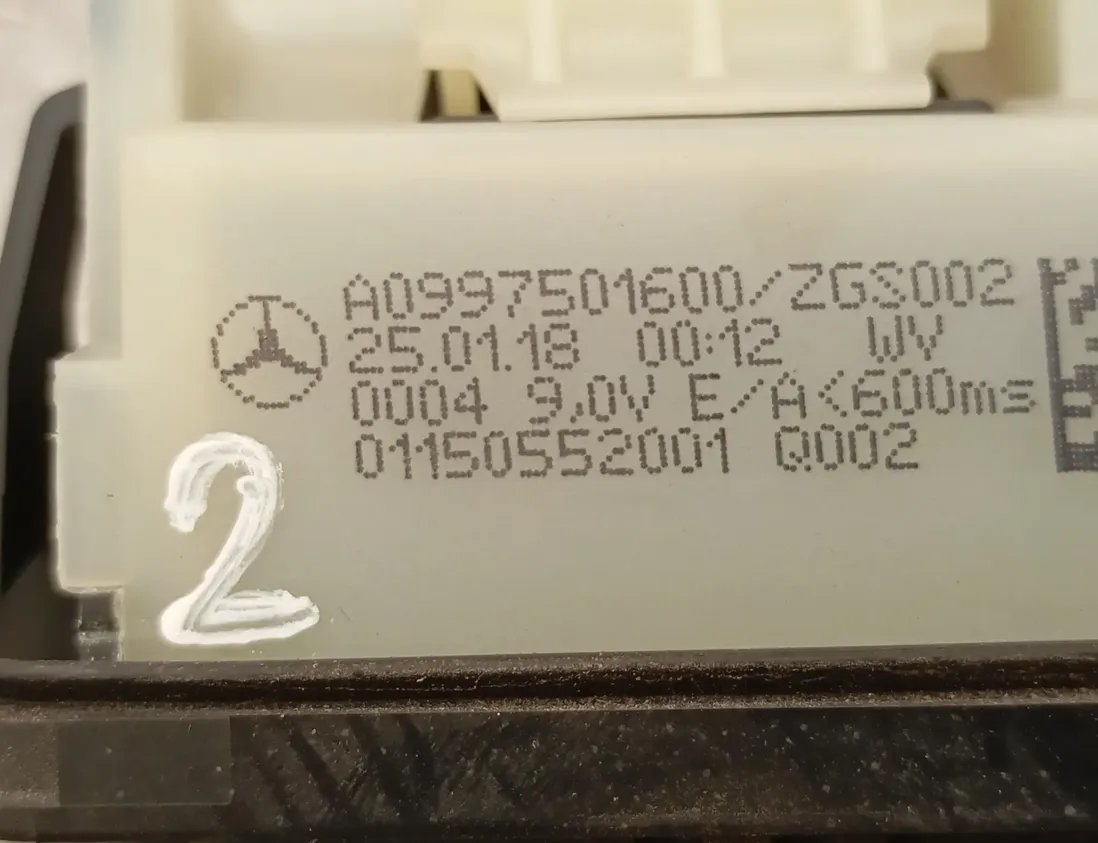 MERCEDES-BENZ E-Class W213/S213/C238/A238 (2016-2024) Кнопка открывания задней крышки A0997501600,01150552001 33514576
