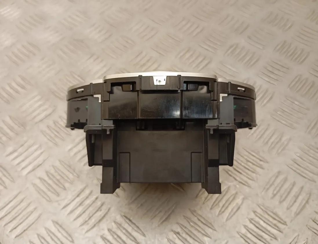 MERCEDES-BENZ E-Class W213/S213/C238/A238 (2016-2024) Navigācijas vadības poga A2139008510 33515059