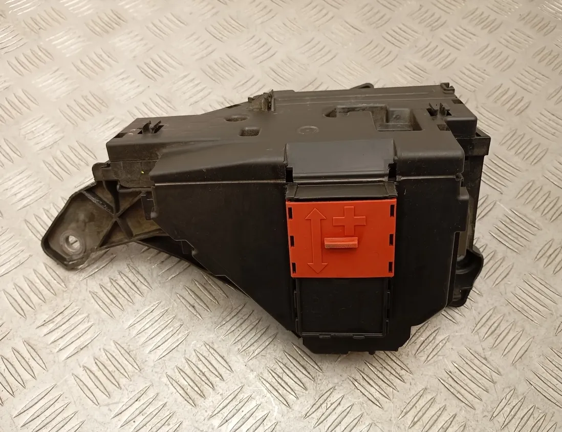 MERCEDES-BENZ E-Class W213/S213/C238/A238 (2016-2024) Блок предохранителей A2135403839 33515279