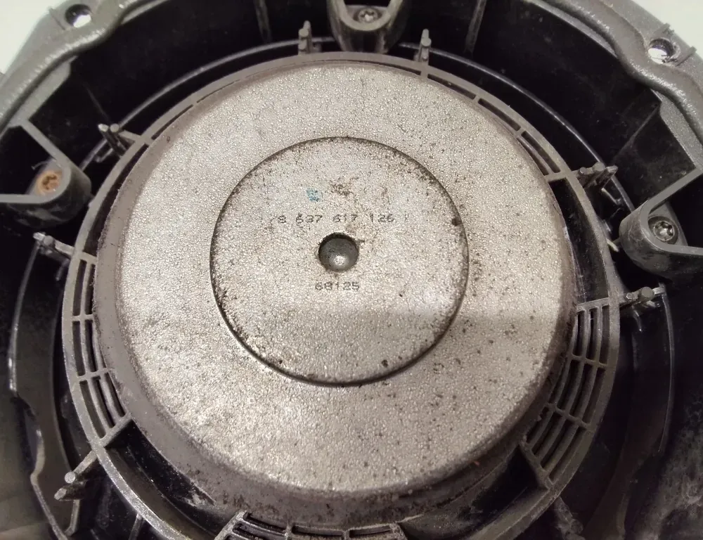 VOLKSWAGEN Passat B6 (2005-2010) Front Right Door Loudspeaker 8637617126 33481805