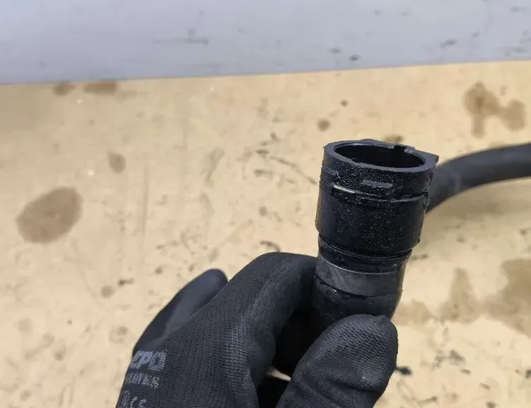 BMW 5 Series F10/F11 (2009-2017) Шланги охлаждающей жидкости 9224372 33116653