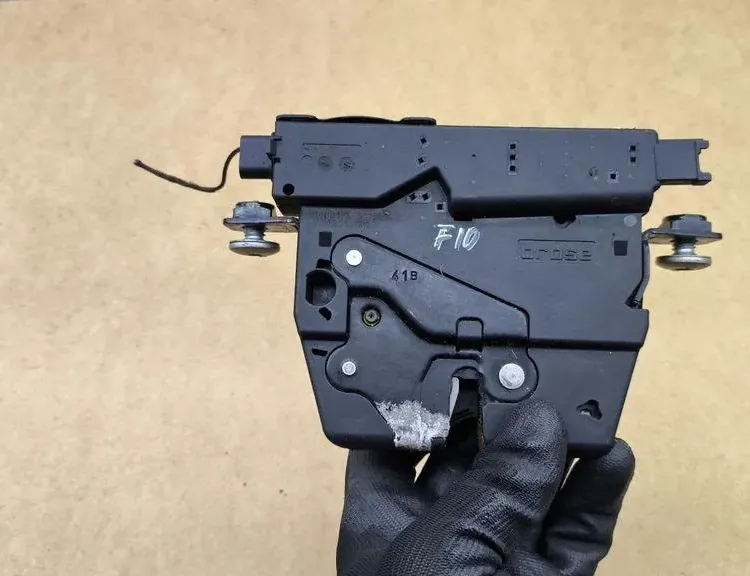 BMW 5 Series F10/F11 (2009-2017) Tailgate Boot Lock 918064,51247191212 33116832