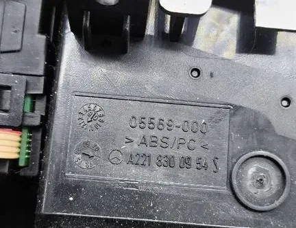 MERCEDES-BENZ S-Class W221 (2005-2013) Вентиляционные отверстия центральной консоли A2218300954,05569000 33117898