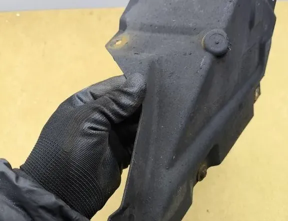 BMW 3 Series E90/E91/E92/E93 (2004-2013) Citi apakšas aizsargi 74850610,7159190 33127716