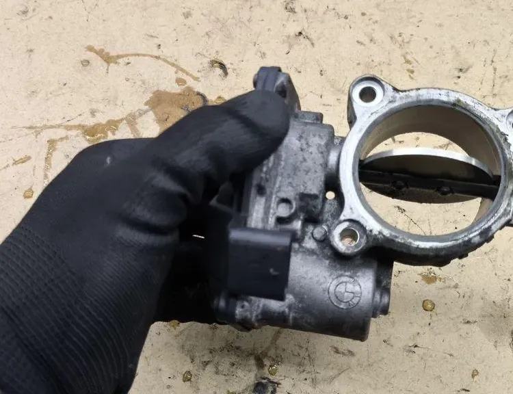 BMW 3 Series F30/F31 (2011-2020) Throttle Body 7810752 33128059