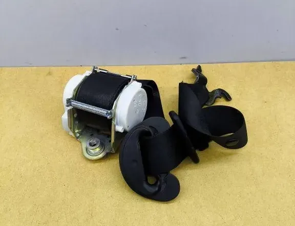 BMW 3 Series E90/E91/E92/E93 (2004-2013) Priekšējā labā drošības josta 7234768 33151606