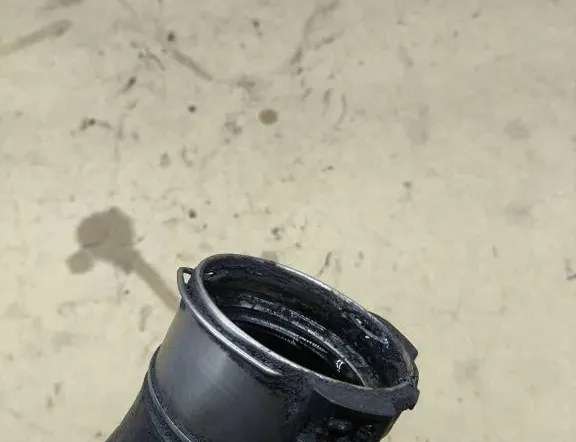 MERCEDES-BENZ C-Class W204/S204/C204 (2004-2015) шланг радиатора интеркулера 33151622