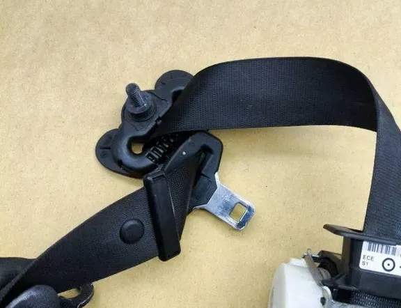 BMW 3 Series E90/E91/E92/E93 (2004-2013) Ремень безопасности передний левый 7234767 33157463