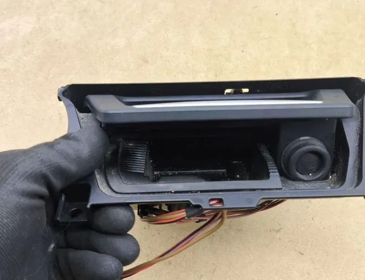 BMW 5 Series F10/F11 (2009-2017) Пепельница 9171558 33157584