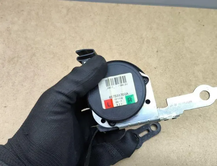 BMW 3 Series E90/E91/E92/E93 (2004-2013) Aizmugurējā kreisā drošības josta 7245883 33158313