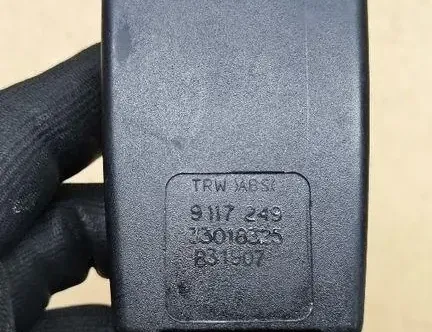 BMW 7 Series E65/E66 (2001-2008) Aizmugurējā vidējā sēdekļa sprādze 9117249,33018325 33158583