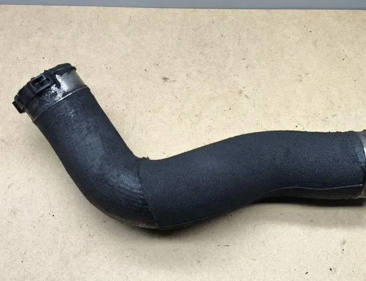 BMW 3 Series F30/F31 (2011-2020) шланг радиатора интеркулера 4742748 33158729