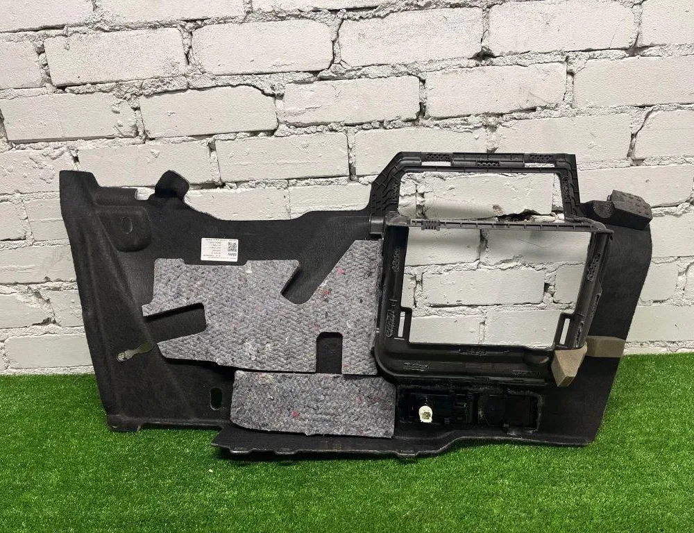 BMW 3 Series G20/G21/G28 (2018-2024) Left Side Trunk Trim 52107010,7940936 33739317
