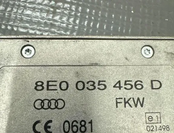 AUDI Q7 4M (2015-2024) Bootlid Antenna Amplifier 8E0035456D 33142835