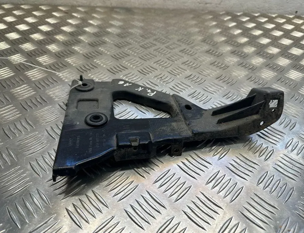 AUDI A6 C6/4F (2004-2011) Priekšējā kreisā bufera stiprinājums 4F0807227 33147071