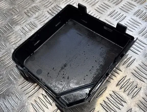 NISSAN Qashqai 2 generation (2013-2023) Drošinātāju kārba GF20M10 33148142