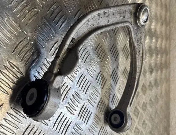 VOLVO XC60 2 generation (2017-2024) Верхний рычаг передний правый 33148325